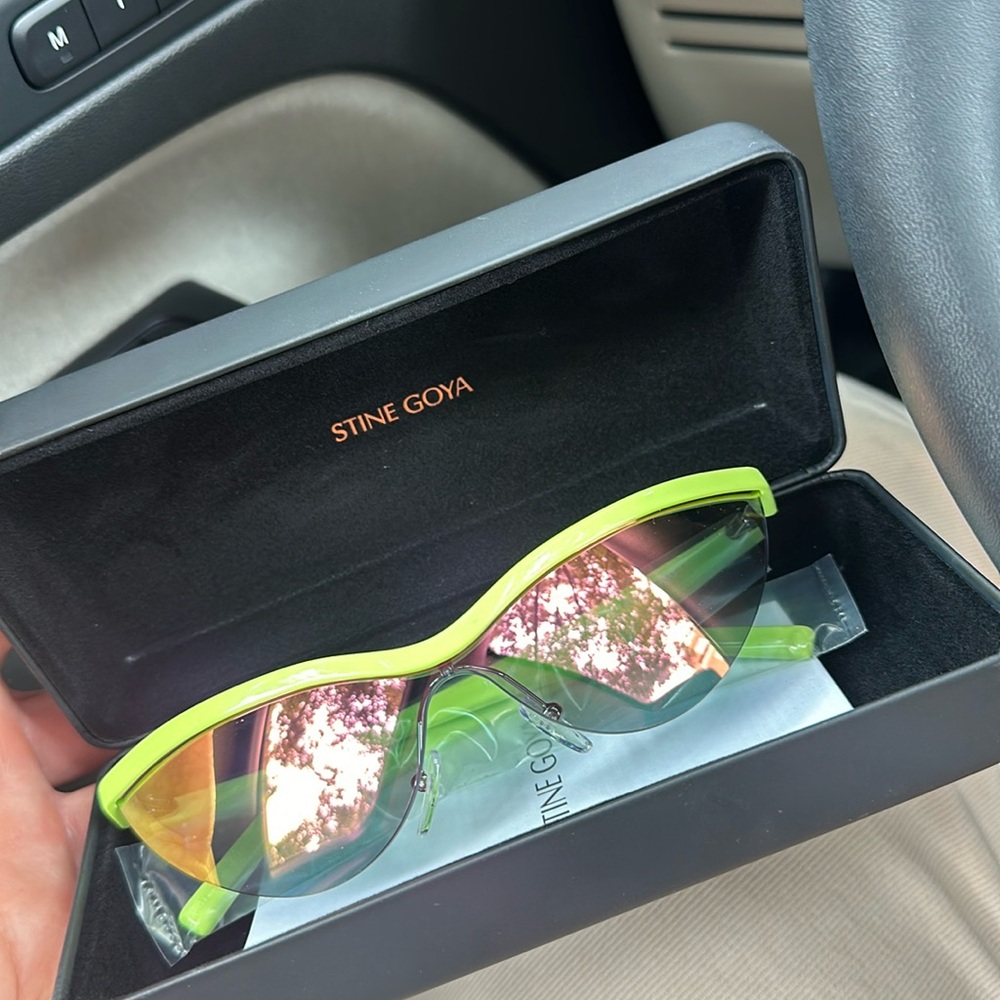 Trendy Stine Goya Cat Eye Sunglasses